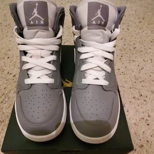 Worn once, no flaws other than the soles.